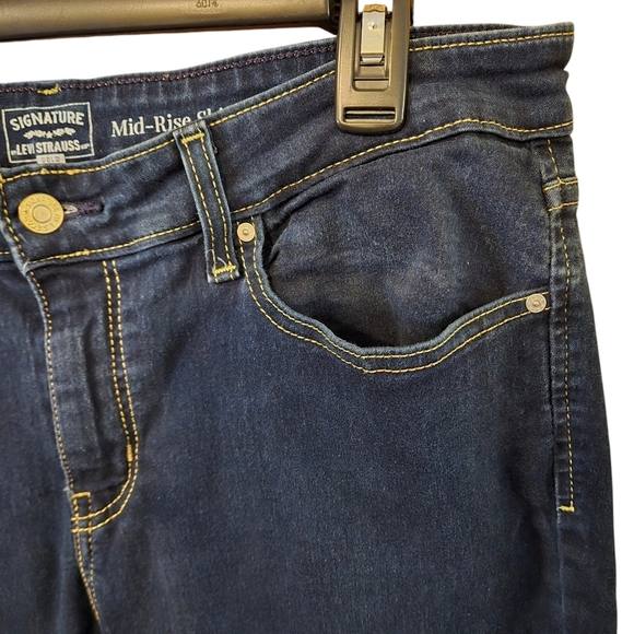 Levi's Signature Gold Mid-rise Skinny Blue Jeans Women size 14M (W32 L30) - Picture 6 of 16